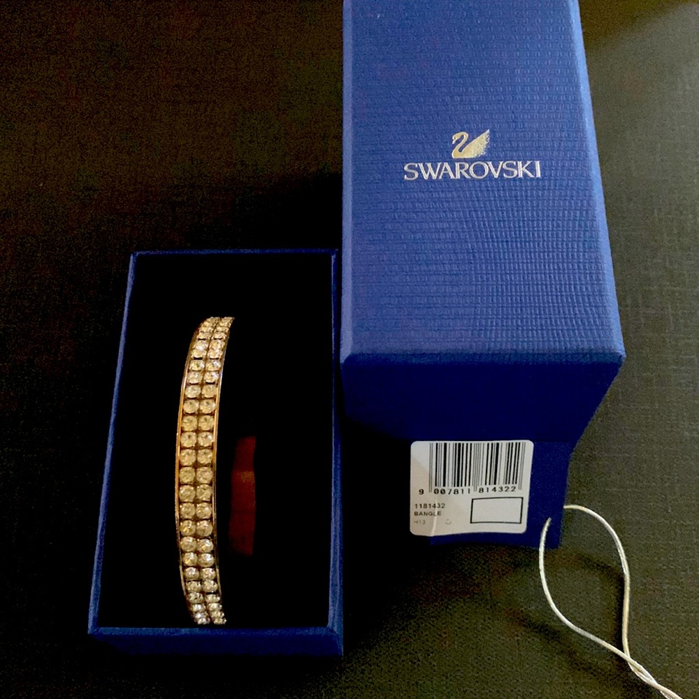 Authentic Swarovski Rose Gold Trendy Thin Bangle.